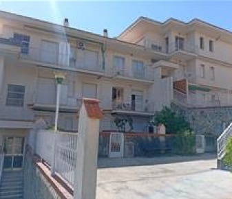 Foto Appartamento in Via San Bernardo 12, Ceriale Centro di 63 m² all'asta