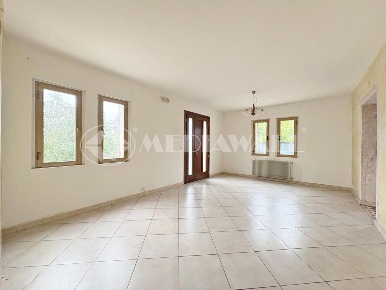 Foto Casa indipendente a Cinto Caomaggiore Centro di 190 m² con 9 locali