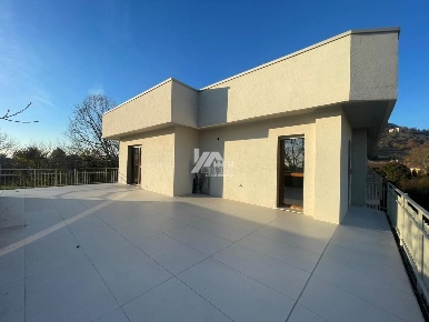 Foto Appartamento a Rovato Centro di 120 m² con 3 locali in vendita