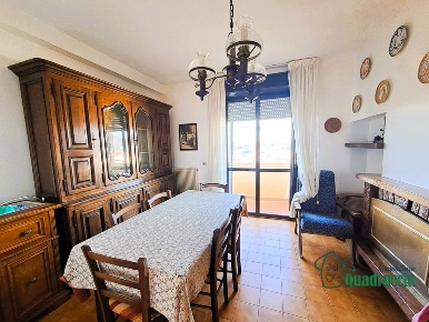 Foto Appartamento in Via Rimembranze, Amelia Centro di 84 m² con 5 locali