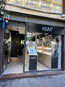 Foto Locale commerciale in Via Agostino Depretis 111A, Napoli di 21 m²