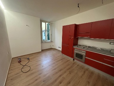 Foto Appartamento a Sarzana Centro di 75 m² con 4 locali in vendita