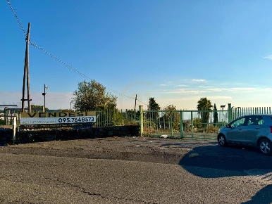 Foto Terreno edificabile in Via Cisterna Due Bocche 8, Acireale di 12000 m²