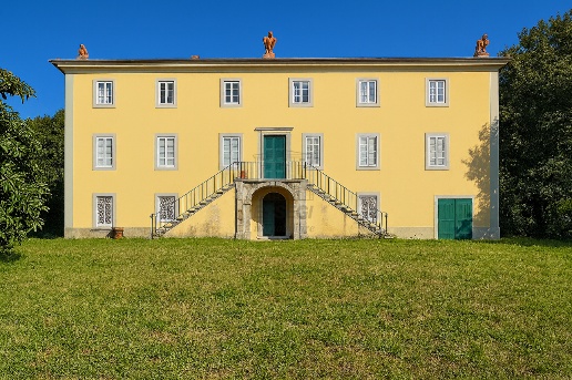 casa indipendente in vendita a Lucca in zona Centro Città