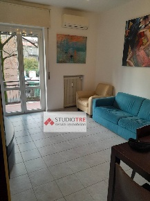 Foto Appartamento in Viale Camillo Golgi, Pavia di 81 m² con 3 locali