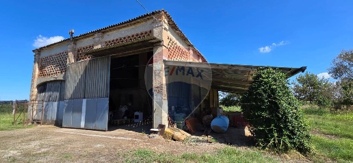Foto Rustico in Via Tamara, Ferrara Baura - Correggio di 400 m² in vendita
