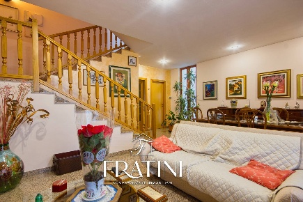 Foto Villa a schiera in Via della montagna dei fiori, Civitella del Tronto