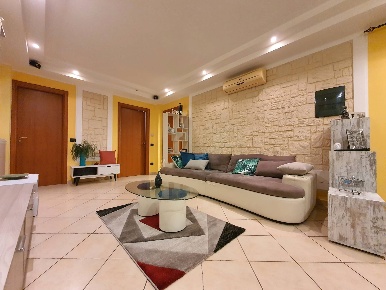 Foto Appartamento in viale Fiume Mesima, Catanzaro Siano - Cava di 75 m²