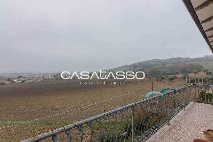 Foto Appartamento a Macerata di 206 m² con 9 locali in vendita