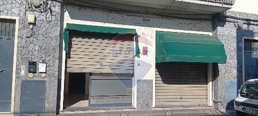 Foto Locale commerciale in via Ulivi, San Gregorio di Catania Centro