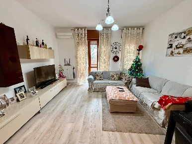 Foto Appartamento a Alessandria Cristo di 115 m² con 6 locali in vendita