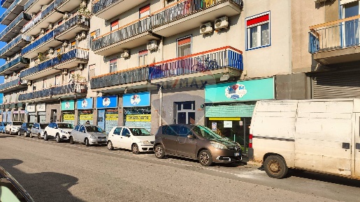 Foto Negozio in Via Pagano, Bari Libertà di 515 m² con 1 locali in affitto