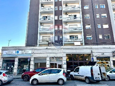 Foto Locale commerciale in VIa testaferrata, Siracusa Gelone - Cadorna