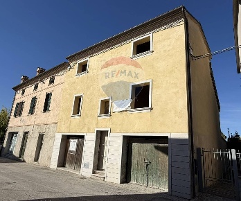 Foto Appartamento in via Piave, Santa Maria Nuova Centro di 123 m²