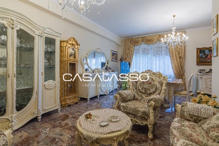 Foto Appartamento in Via dei Velini, Macerata Centro di 174 m² con 6 locali