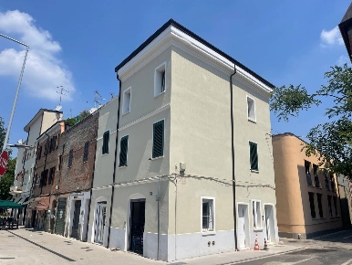 Foto Appartamento in Piazzetta Lucchesi, Ferrara Centro Storico di 90 m²