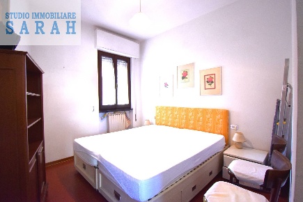 Foto Appartamento in Via Puccini, Viareggio Centro di 65 m² con 3 locali