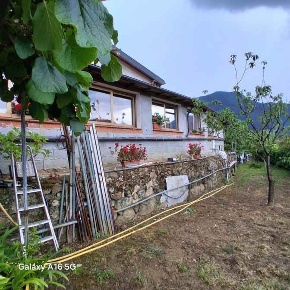 Foto Casa indipendente in Loc. Pozzuolo, Dolceacqua di 110 m² con 4 locali