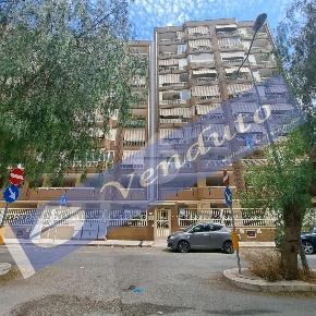 Foto Appartamento in Via Silvestri, Bari di 85 m² con 3 locali in vendita