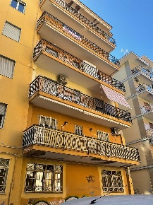Foto Appartamento in VIA AGOSTINIO MARESCA  49, Torre del Greco di 134 m²