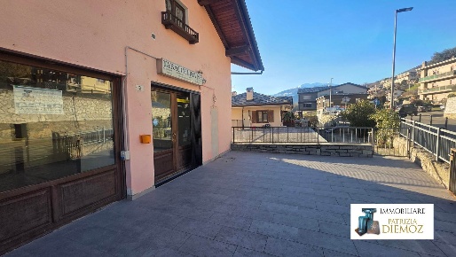 Foto Negozio in Bas Villair, Quart Villair Amerique di 69 m² con 2 locali