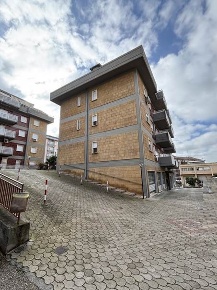 Foto Appartamento in via L. Da Vinci 26, Caltanissetta Centro di 125 m²