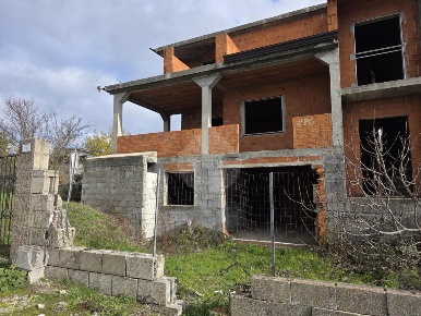 Foto Appartamento in VIA DEI GERANI, Nuoro di 150 m² con 7 locali