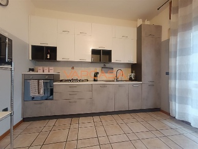 Foto Villa bifamiliare in VIA DON ETTORE CAVAGNARI, Palosco di 271 m²