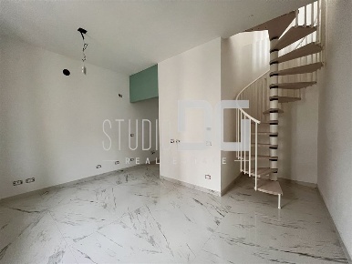 Foto Appartamento in Via Piave, Limbiate Centro di 66 m² con 2 locali