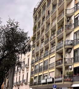 Foto Appartamento in Piazza Giuseppe Garibaldi, Bari Murat di 135 m²