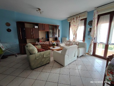 Foto Appartamento in Piazza Sandro Pertini, Sassocorvaro Auditore Casinina