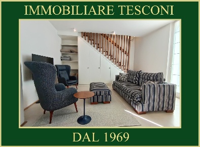 Foto Villa bifamiliare in via carducci 283 283, Pietrasanta di 120 m²