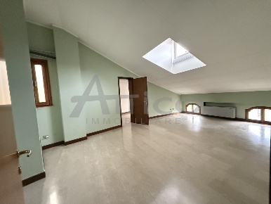 Foto Ufficio in Piazza Vittorio Emanuele RO, Rovigo Centro Storico di 85 m²