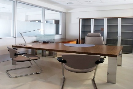 Foto Ufficio in Viale Lazzaro Papi 29, Lucca Sant'Anna di 39 m² in vendita