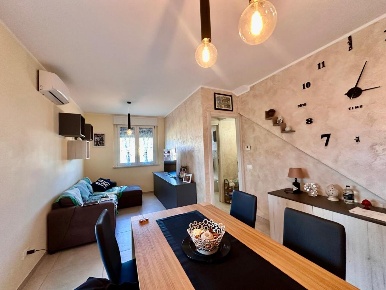 Foto Appartamento a Santo Stefano di Magra di 95 m² con 4 locali in vendita