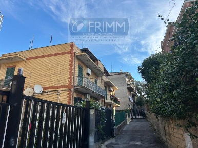 Foto Appartamento in VIA MONTI DELLA VALCHETTA, Roma Labaro di 81 m²