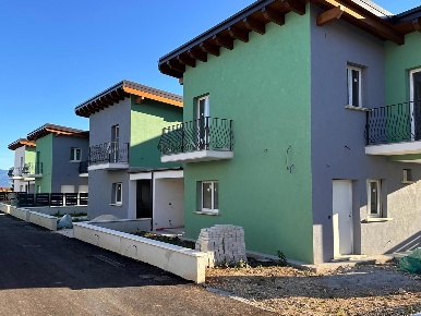 Foto Villa bifamiliare in Via Caruscino 100, Avezzano Centro di 130 m²