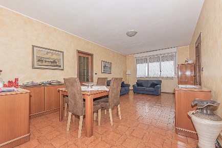 Foto Appartamento in Via Cavour 0, Alpignano di 125 m² con 5 locali