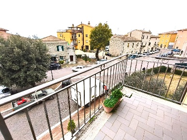 Foto Appartamento in Via Roma snc, Guardea Centro di 87 m² con 2 locali