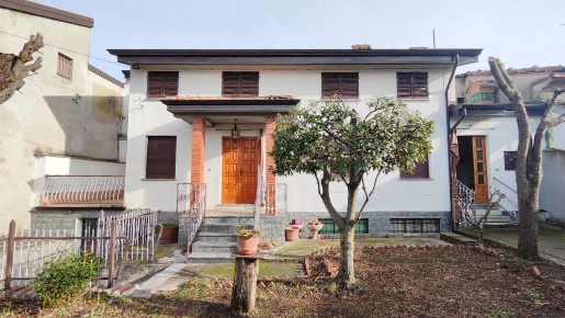 Foto Casa indipendente in LocalitÃ  Mandola 11, Gropparello di 214 m²