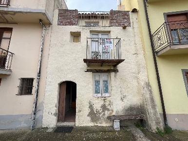 Foto Casa indipendente in Via CAPPUCCINI 3, Castroreale Centro di 84 m²