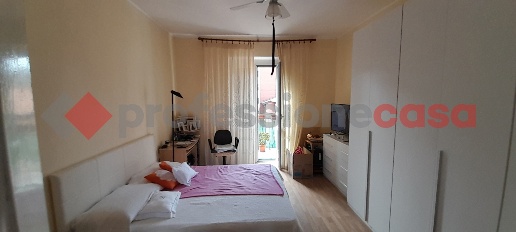 Foto Appartamento in Via LEGNONE 23, Milano Dergano di 95 m² con 3 locali