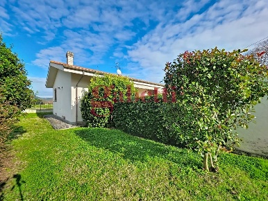 Foto Casa indipendente a San Giuliano Terme Arena Metato di 157 m²