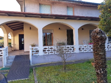 Foto Case indipendenti a Massa Bondano - Partaccia di 120 m² con 5 locali