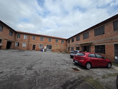 Foto Capannone industriale a Capannori Segromigno - San Colombano di 810 m²