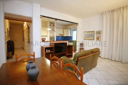 Foto Appartamento in Viale xx settembre, Carrara di 92 m² con 4 locali