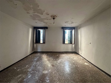 Foto Appartamento in San Lio, Venezia di 160 m² con 4 locali in vendita