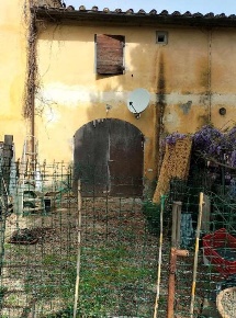 Foto Case indipendenti in Via Asinai, Carmignano di 118 m² con 6 locali