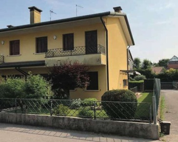 Foto Villa a schiera in Via Giacomo Matteotti, Istrana Centro di 136 m²