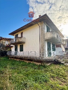 Foto Villa a schiera a Buggiano di 269 m² con 11 locali in vendita
